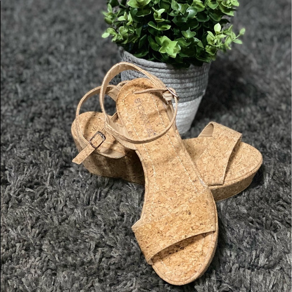 Shoe Dazzle Trudy Cork Platform Sandals - Picture 3 of 6